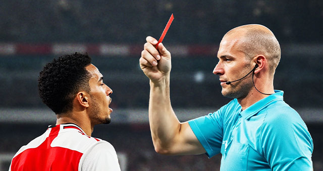 RED CARDS SCORE A €5 FREE BET